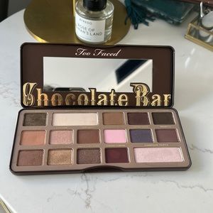 Two faced chocolate bar eye shadow